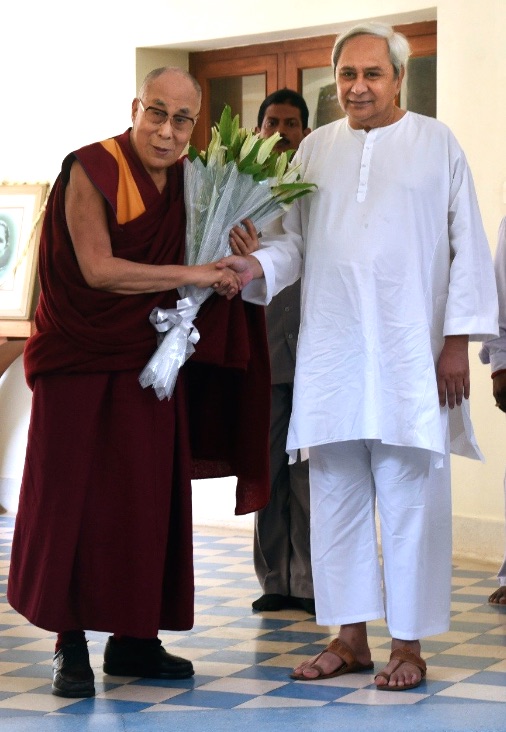 H.H. the Dalai Lama with Odisha CM Naveen Patnaik in 2017. Photo_Twitter_CM Naveen Patnaik