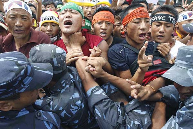 Tibetan refugees in Nepal manhandled by Nepalese police. File Photo- AsiaNews