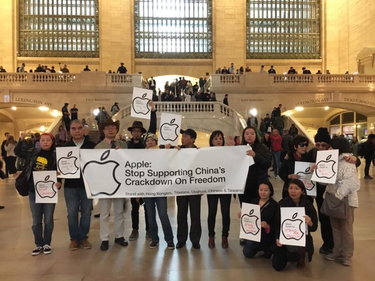 Coalition of activists at NY's Grand Central Station. Oct. 17, 2019. Photo- SFT