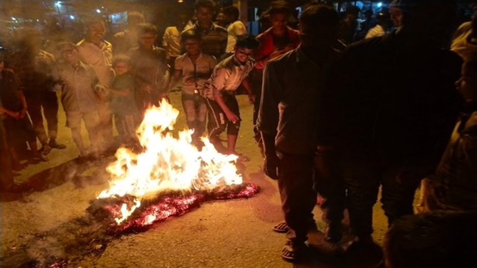 Nepalese people burning an effigy of Xi Jinping and protesting against China's encroachment of 36 hectares into Nepal. Photo- ANI