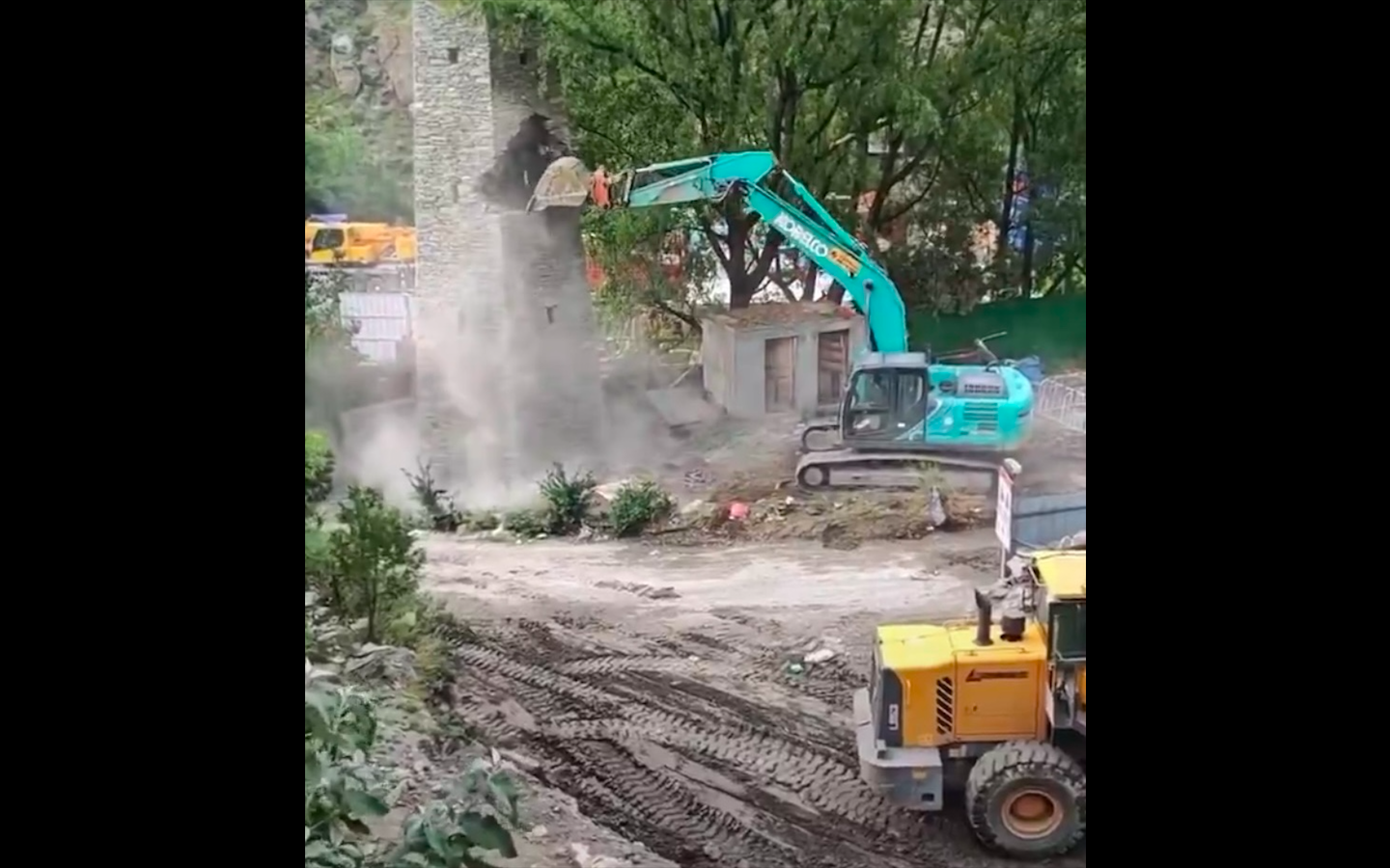 China demolishes thousand-year-old fortress in Tibet’s Gyalrong