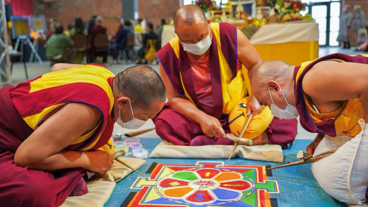 Tibetan monks detained, deported from Russia after police raid on Moscow Buddhist festival 