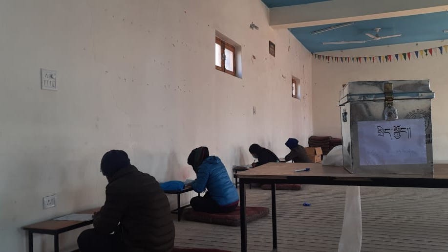 Voters at Sonamling Tibetan settlement in Ladakh, India on Jan. 3, 2021 (Phayul photo)